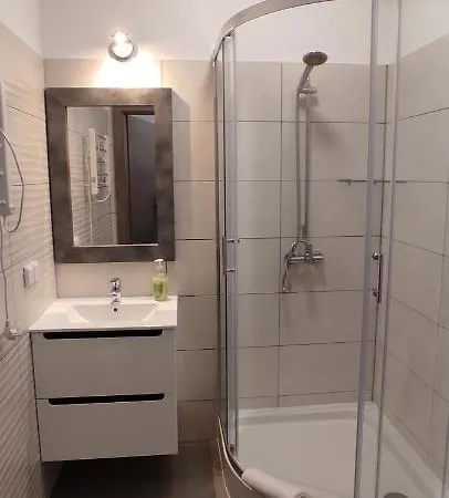 Dobranocka בית אירוח שצ'קלארסקה פוראובה